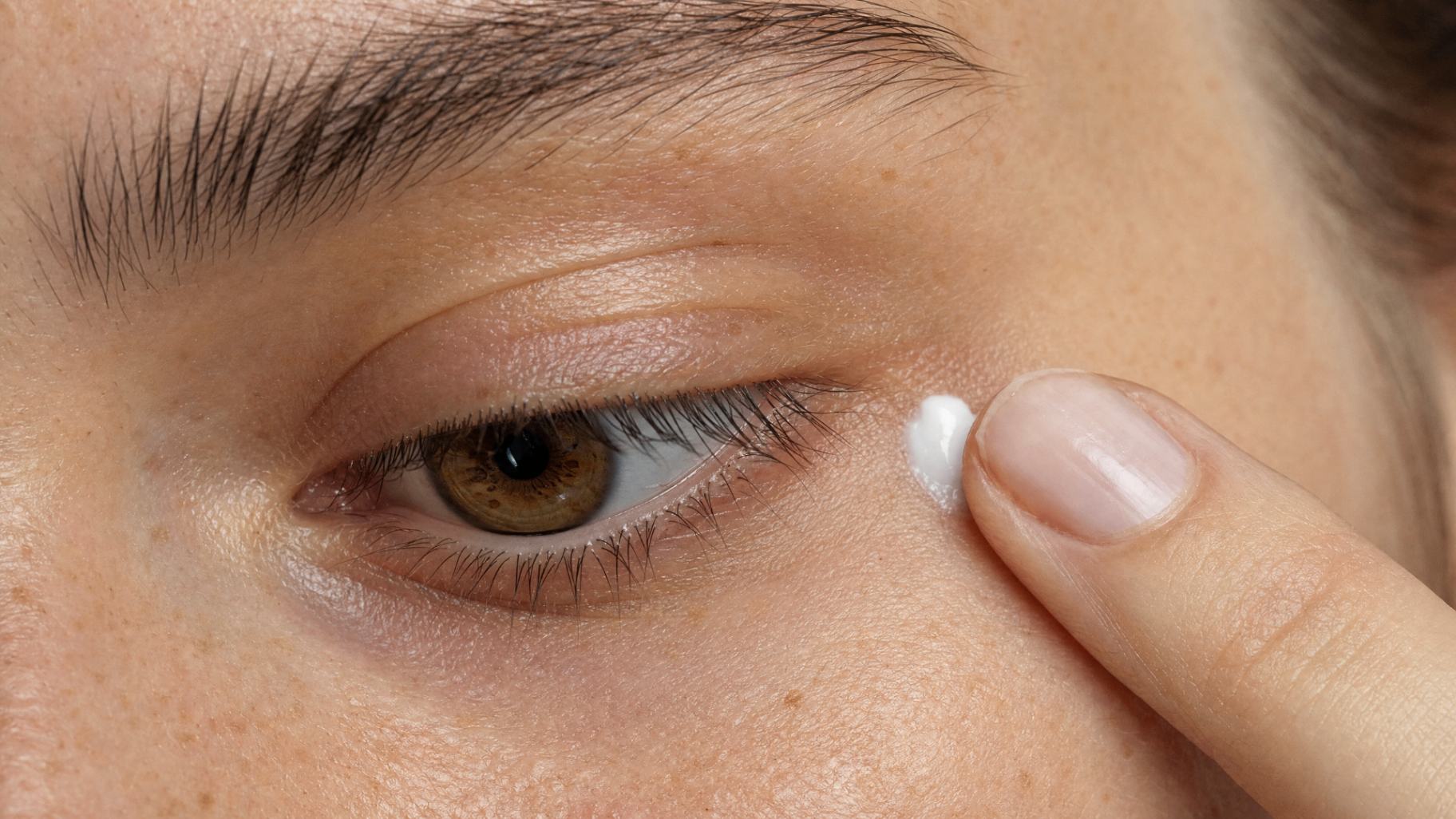 Meilleur Soin Contour des Yeux 2026 : Top 5 Produits Comparés